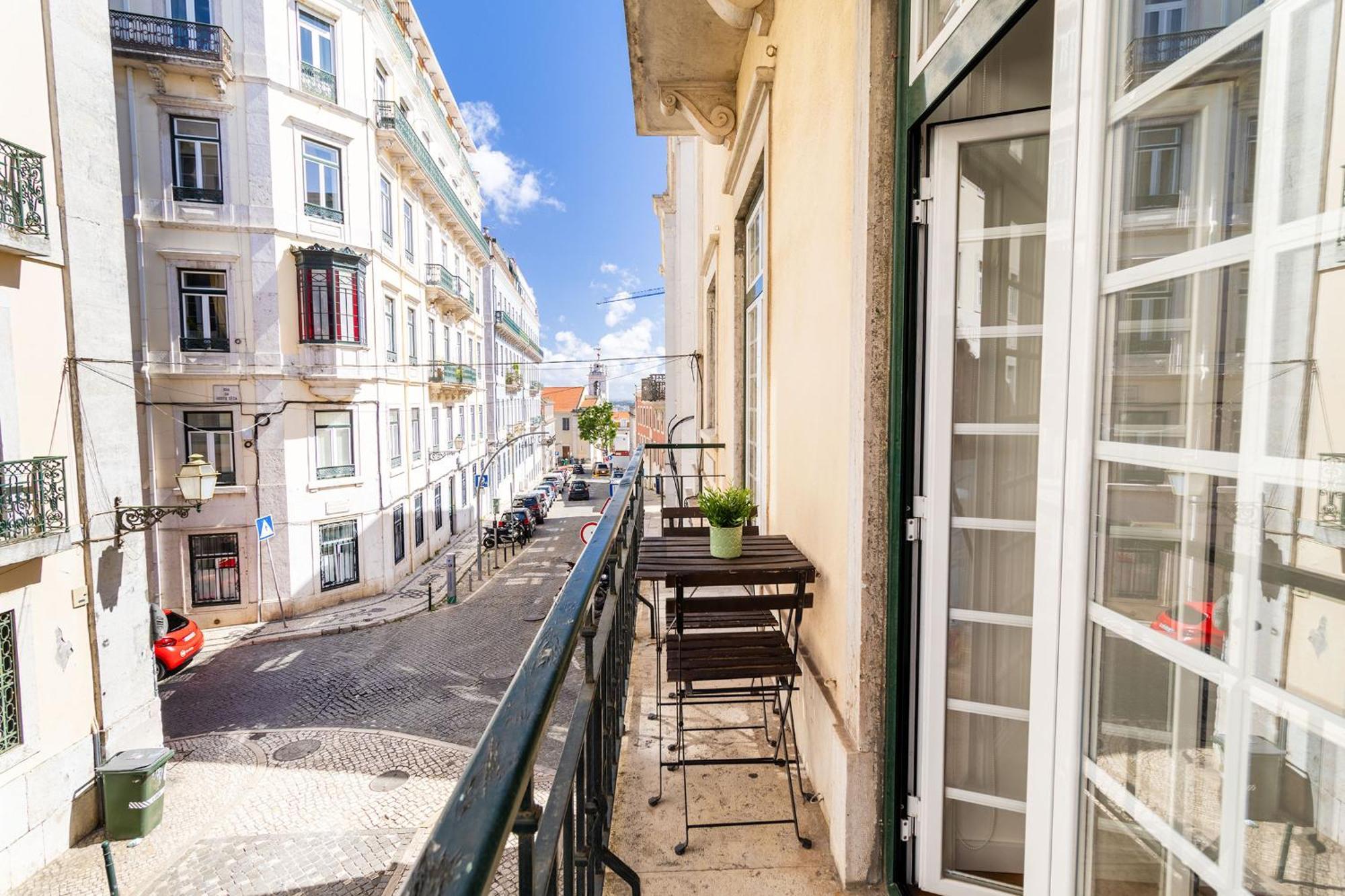 Chagas 17 By Hill Apartment